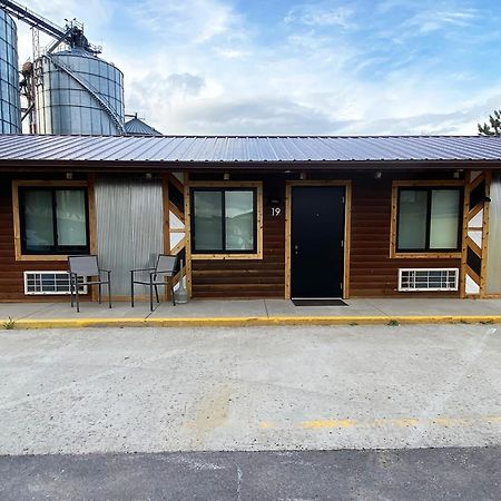 וול Hansen Inn & Cabins מראה חיצוני תמונה