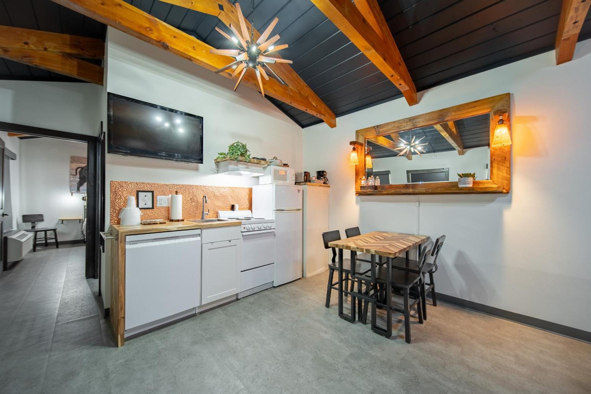 וול Hansen Inn & Cabins מראה חיצוני תמונה